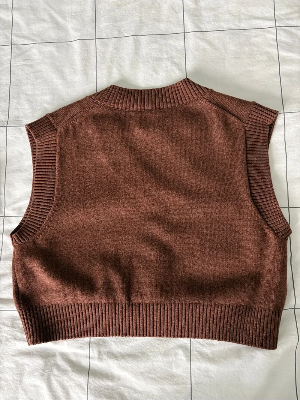 Aritzia Sunday Best Chocolate Brown V-Neck Knit Sweater Vest - Picture 3 of 3